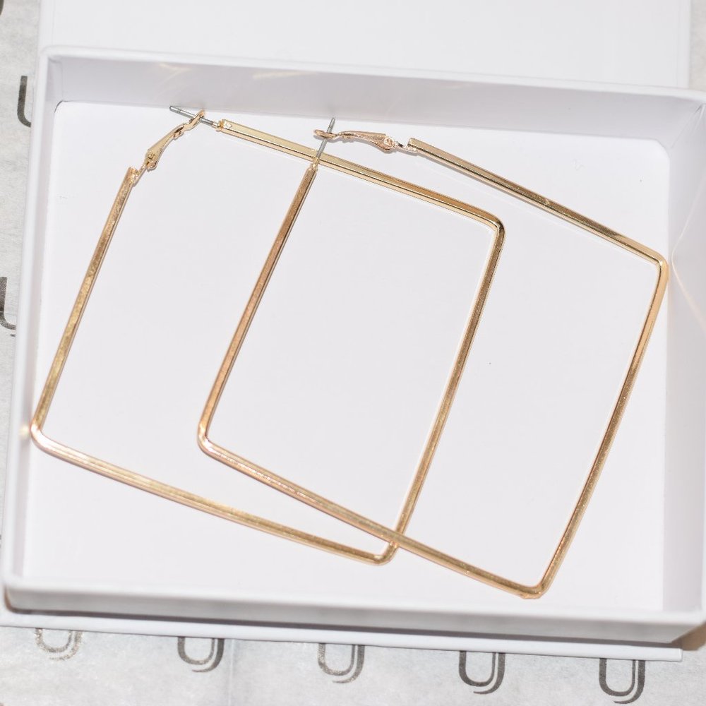 "BOSS GIRL" HOOPS